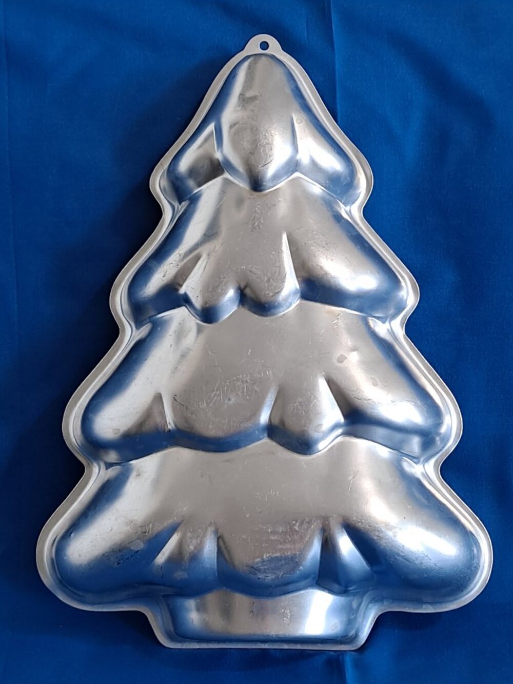 Vintage 1986 Wilton CHRISTMAS TREE Cake PAN 2105-9410 Pine Holiday Baking Mold